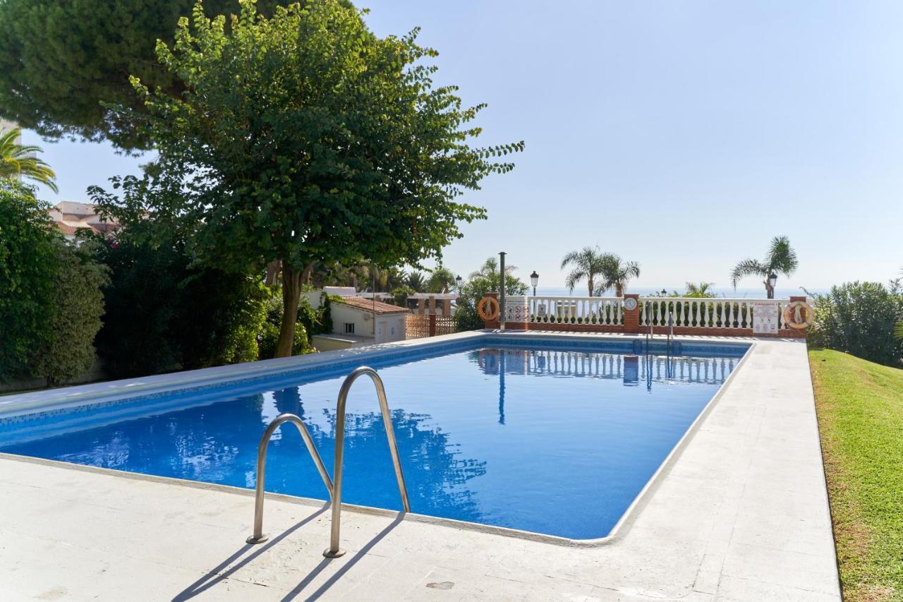 Carabeo 23- Acceso A La Playa Apartamento Nerja Exterior foto
